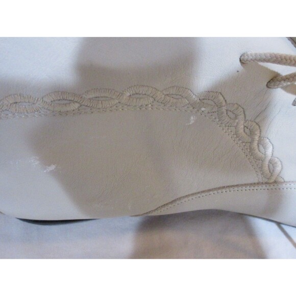 Newport News Leather Ankle Boots (Molly Ringwald Style) womens 7.5 - Picture 5 of 5